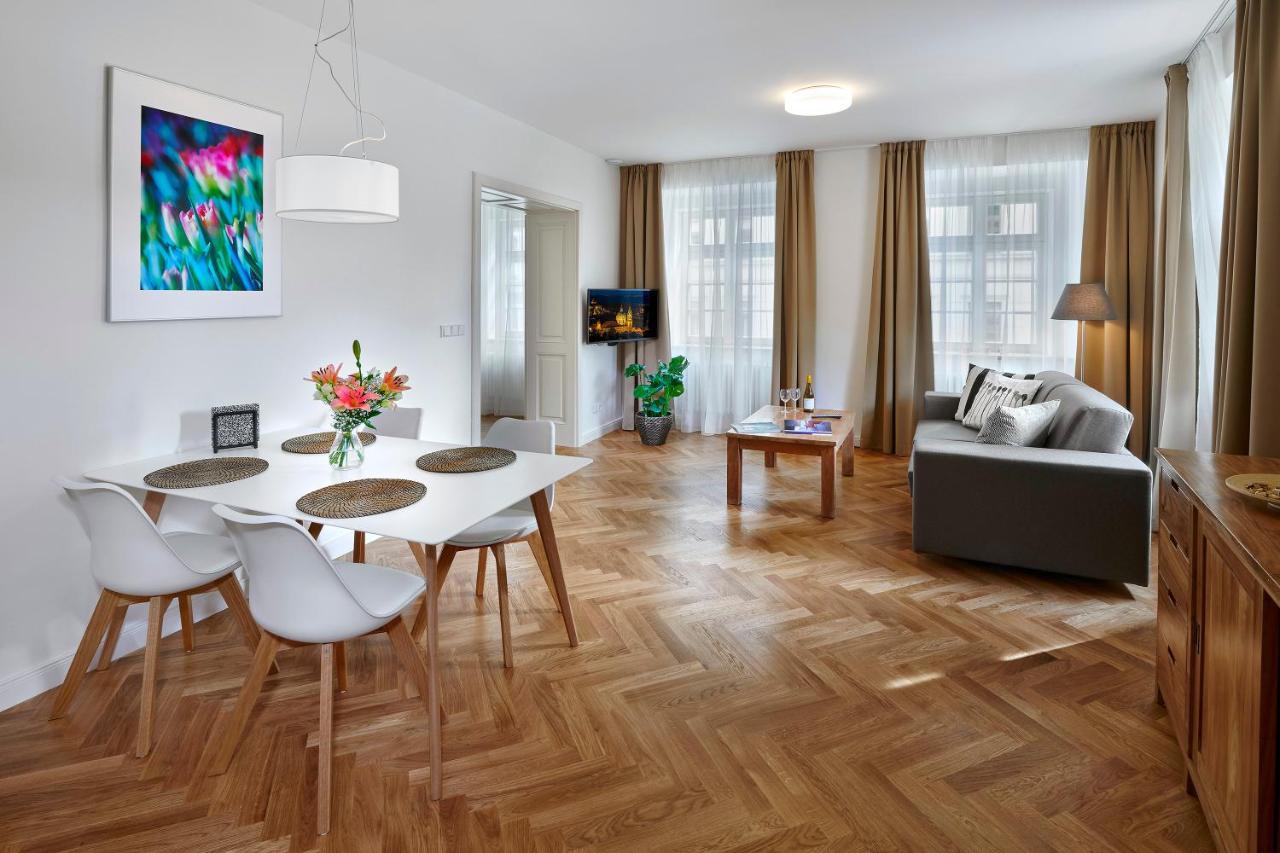 Downtown Suites Mala Strana Praga Esterno foto