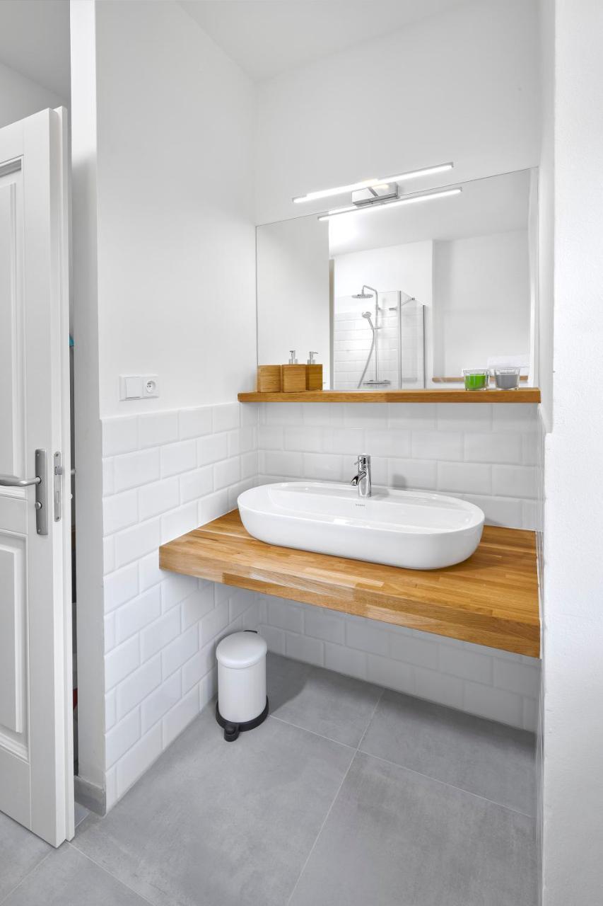 Downtown Suites Mala Strana Praga Esterno foto
