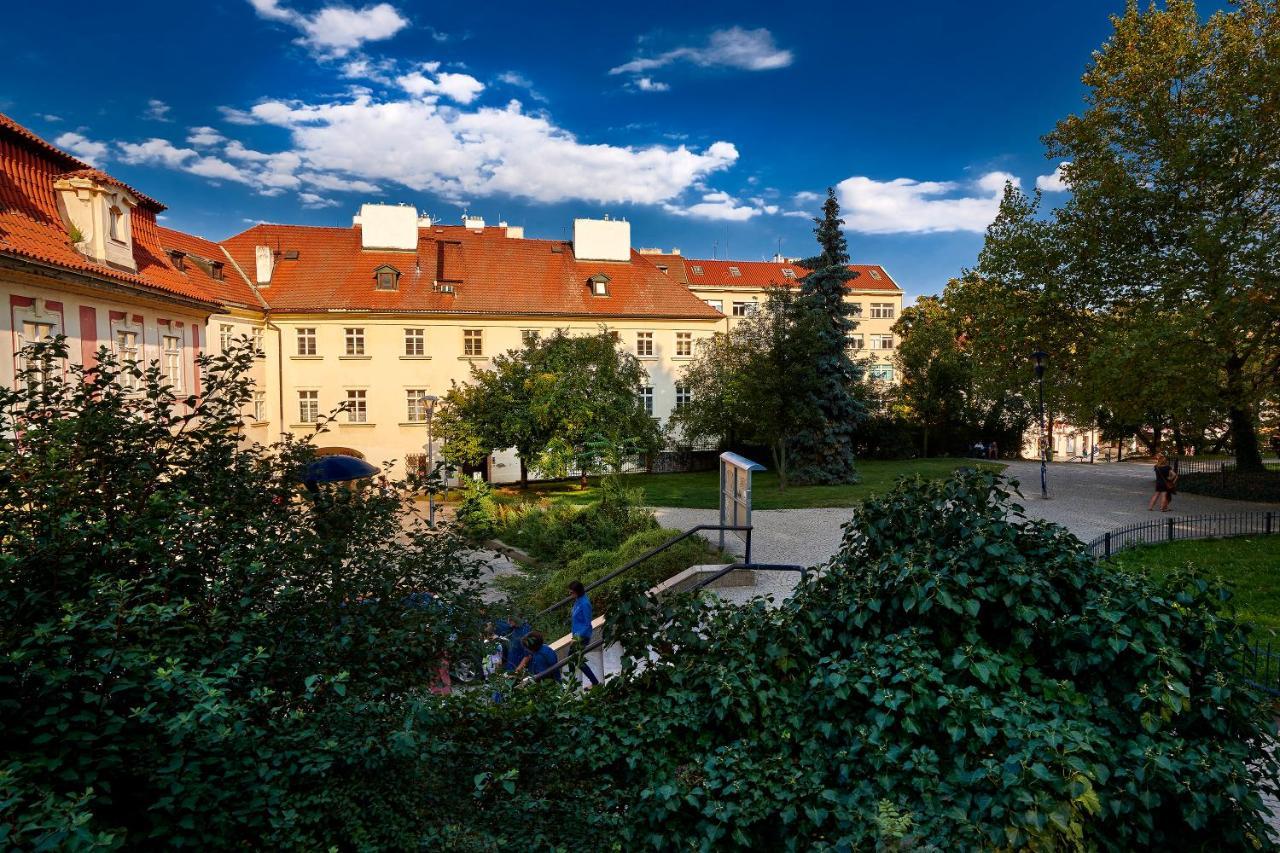 Downtown Suites Mala Strana Praga Esterno foto